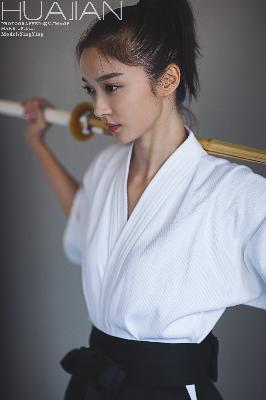 晃来晃去的大扔子